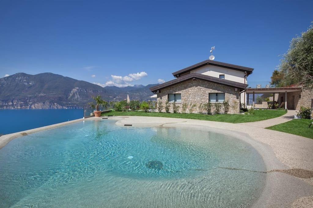 Villa Divina-Apt Armonia-Con Piscina E Vista Lago Castelletto Di Brenzone Buitenkant foto