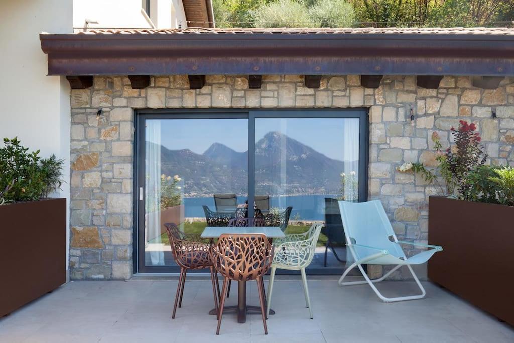 Villa Divina-Apt Armonia-Con Piscina E Vista Lago Castelletto Di Brenzone Buitenkant foto